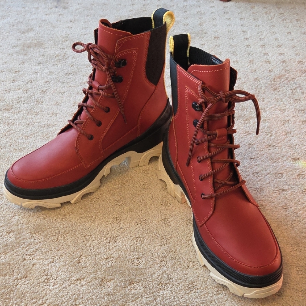 Sorel Red Leather Boots